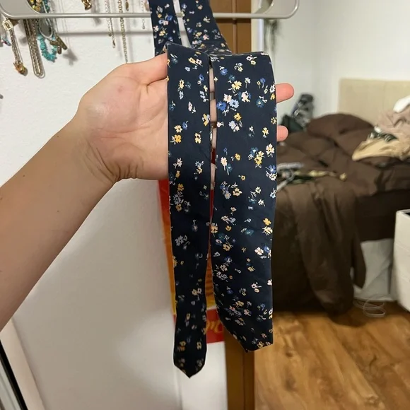 MENS EXPRESS tie - Picture 1 of 8